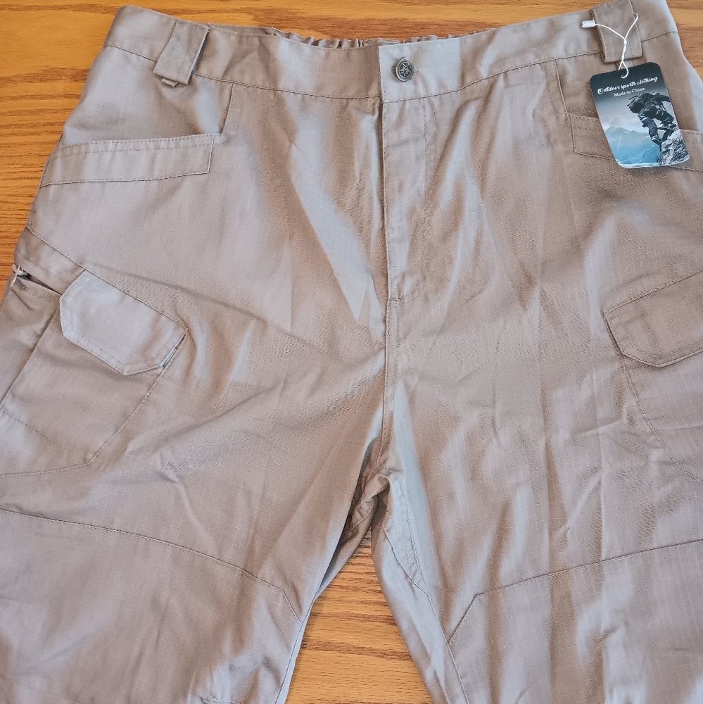 Men's cargo shorts size 3xl